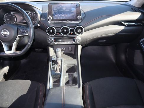Certified 2023 Nissan Sentra SR FWD image 17