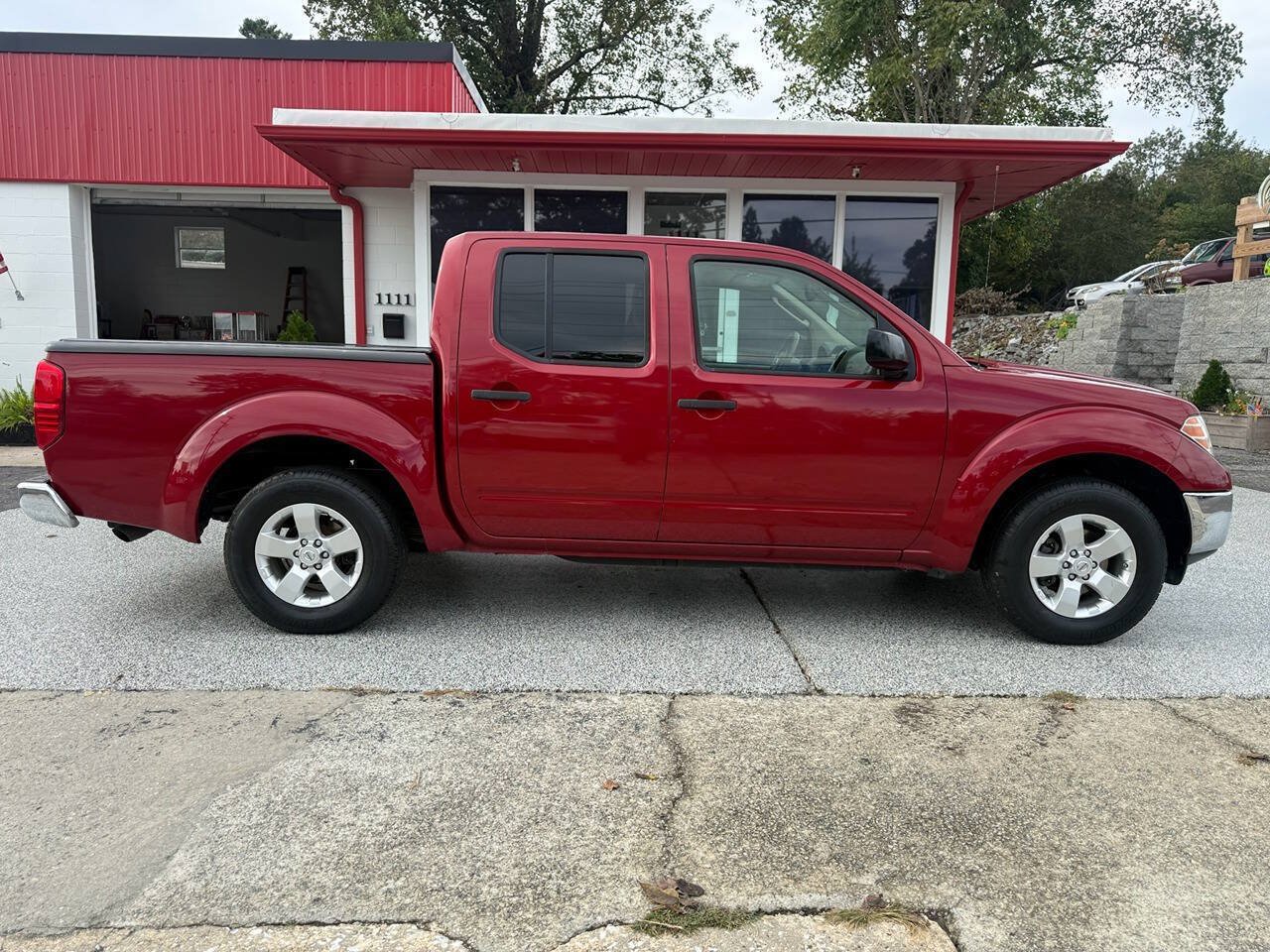 Used 2011 Nissan Frontier SV w/ SV Premium Utility Pkg RWD image 8