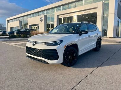 New 2026 Volkswagen Tiguan SE R-Line