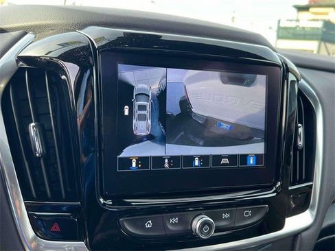 Certified 2023 Chevrolet Traverse RS image 30