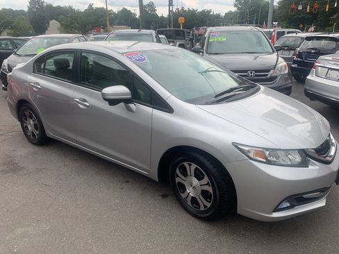 Used 2015 Honda Civic Hybrid Sedan image 2