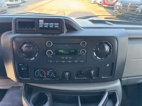Used 2019 Ford E-350 and Econoline 350 Super Duty w/ Power Windows & Locks Group image 22