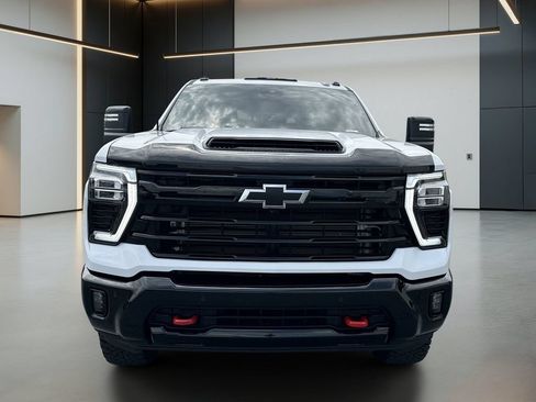 Used 2025 Chevrolet Silverado 3500 LTZ w/ LTZ Plus Package AWD/4WD image 9
