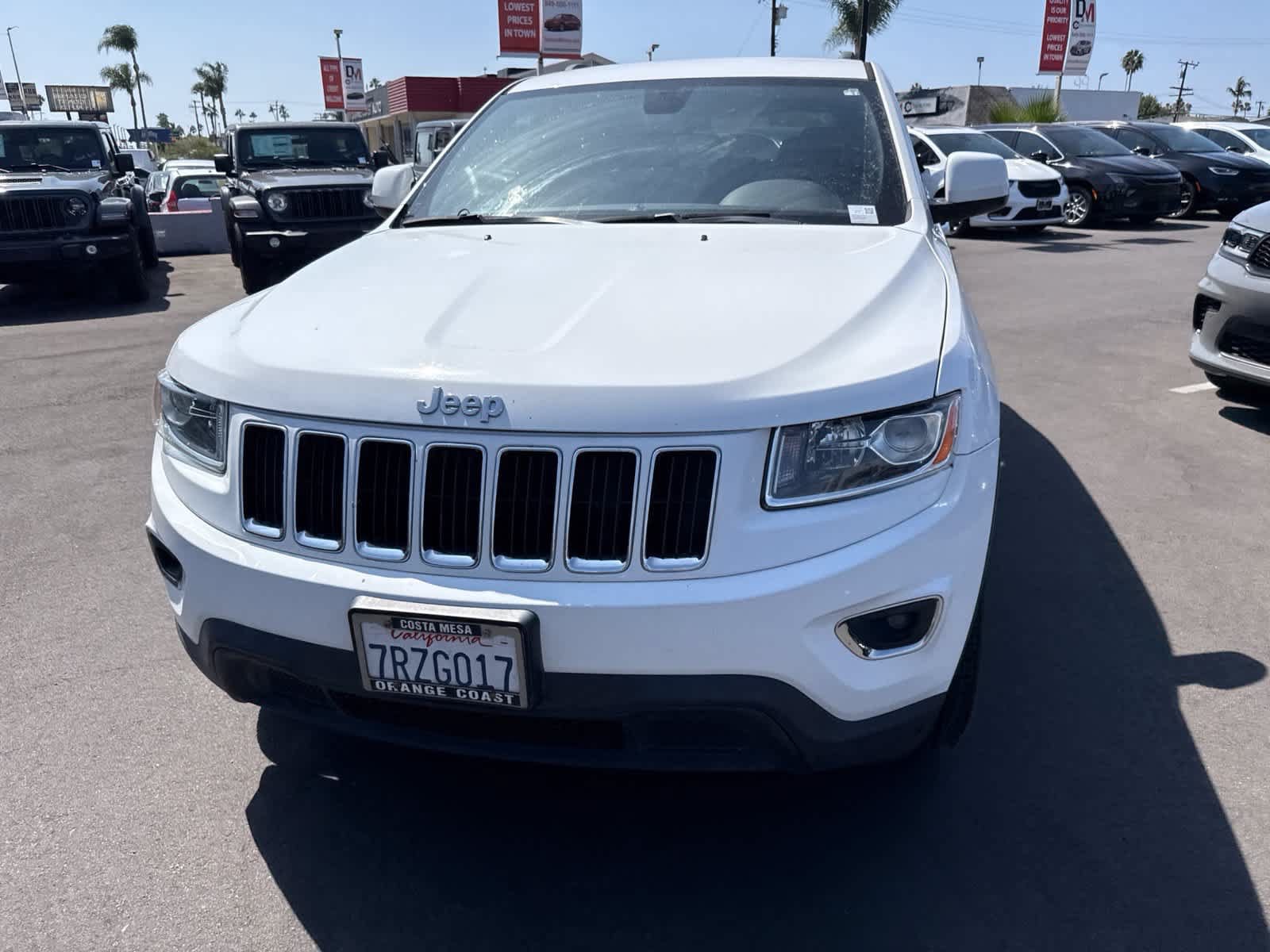 Used 2015 Jeep Grand Cherokee Laredo w/ Quick Order Package 23E RWD image 3