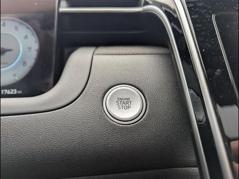 Used 2023 Hyundai Santa Cruz Limited image 16