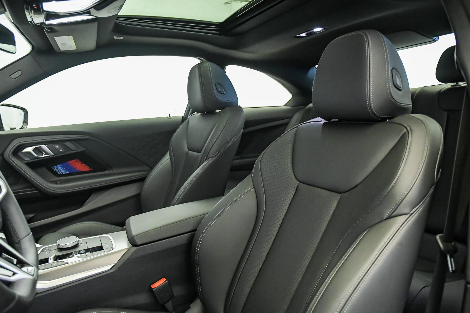 Used 2026 BMW 230i Coupe w/ Premium Package RWD image 17