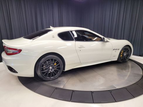 Used 2018 Maserati GranTurismo Sport image 12