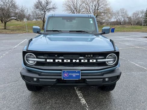 Used 2025 Ford Bronco Outer Banks image 3