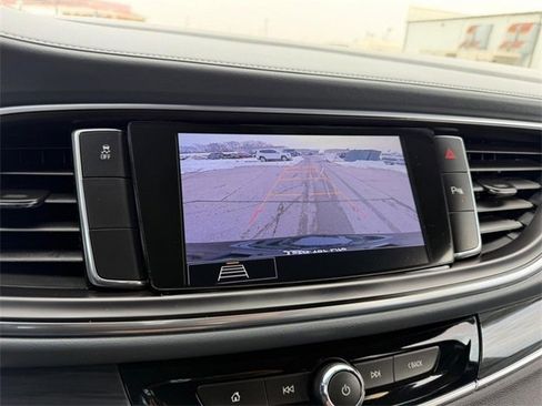 Used 2020 Buick Enclave Essence w/ Sport Touring Edition image 22