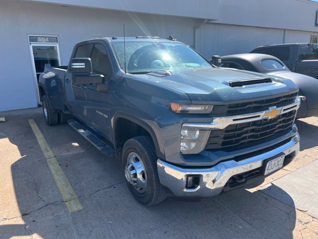 Used 2025 Chevrolet Silverado 3500 LT w/ All Star Edition AWD/4WD image 1
