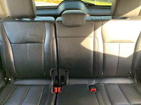 Certified 2022 Ford Expedition XLT w/ Equipment Group 202A image 18