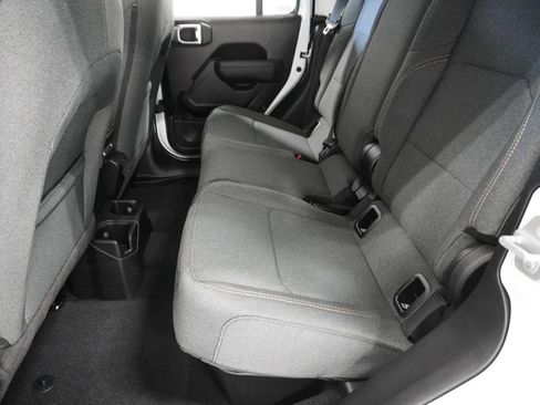 New 2026 Jeep Gladiator Sport image 15