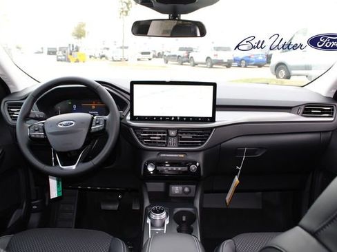 New 2025 Ford Escape SE image 10