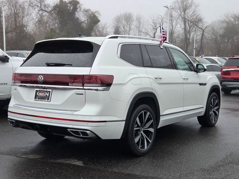 Used 2024 Volkswagen Atlas SEL Premium R-Line image 4