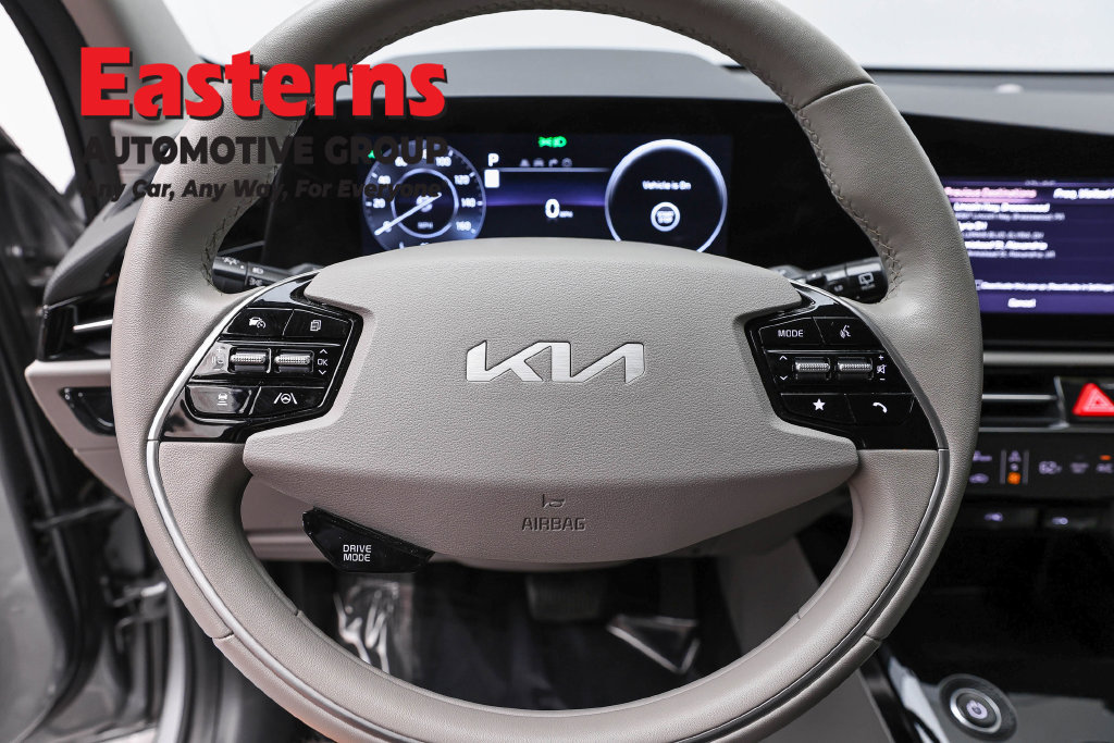 Used 2023 Kia Niro Wind FWD image 12