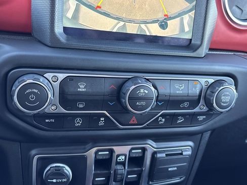 Used 2020 Jeep Wrangler Unlimited Rubicon image 34