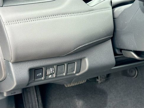 New 2026 Subaru Outback Touring XT AWD/4WD image 11