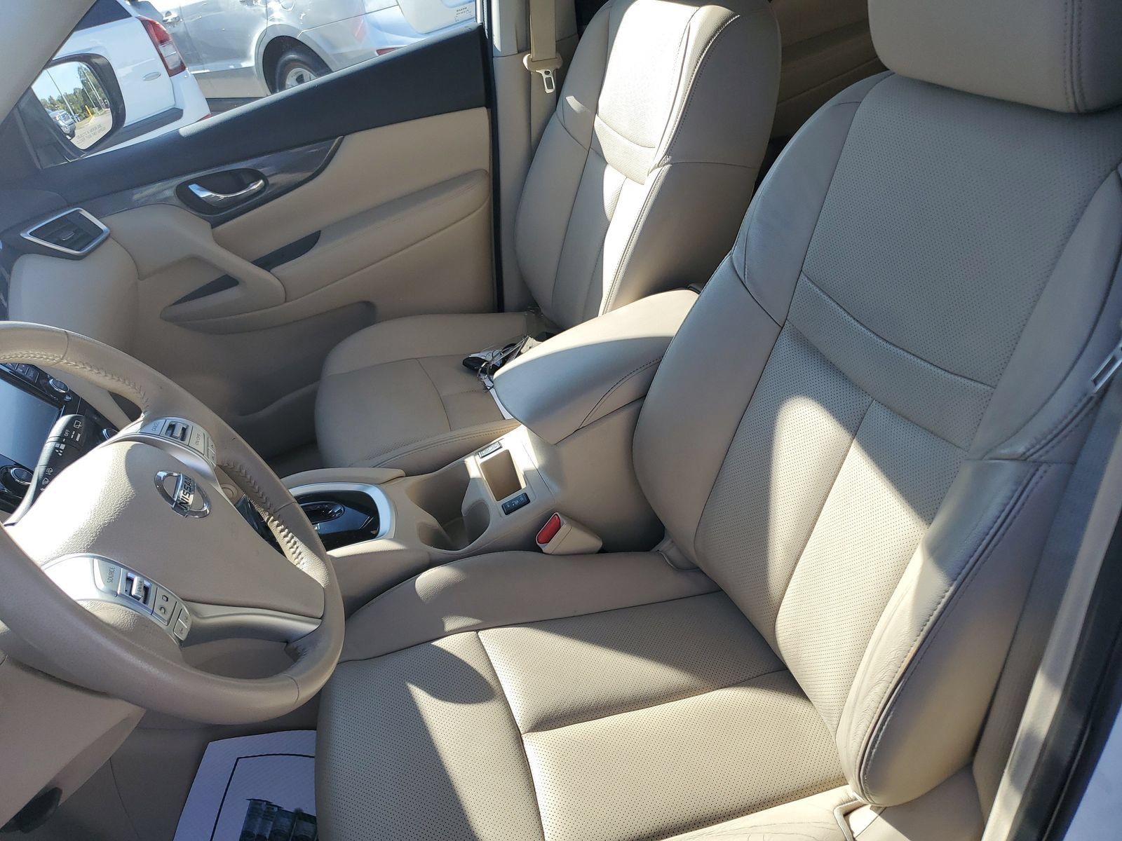 Used 2014 Nissan Rogue SL AWD/4WD image 17