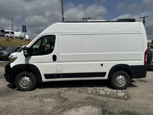 Used 2023 RAM ProMaster 1500 FWD image 6