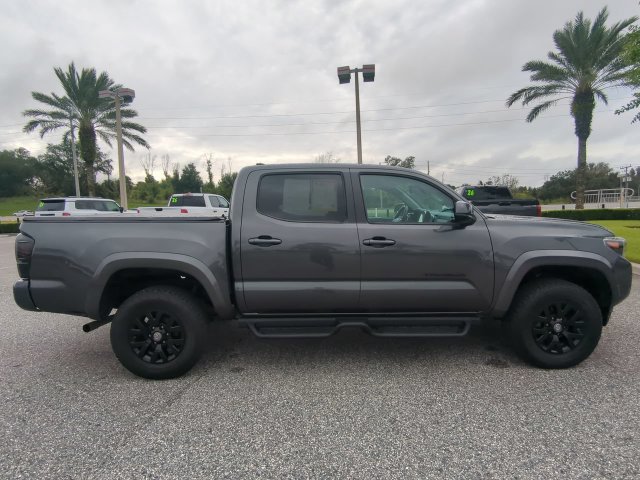 Used 2018 Toyota Tacoma SR5 RWD image 3
