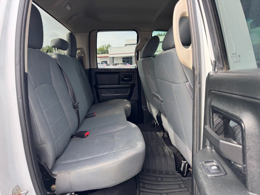 Used 2018 RAM 1500 Express w/ Express Value Package AWD/4WD image 17