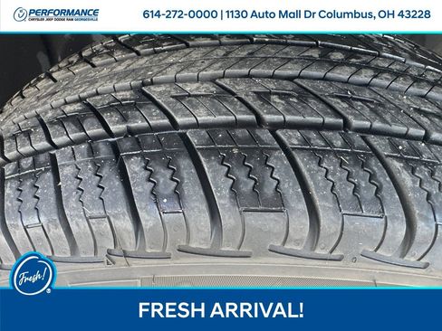 Used 2018 Jeep Compass Latitude w/ Popular Equipment Group AWD/4WD image 11