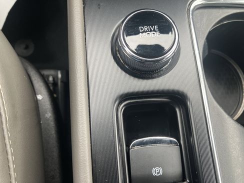 Used 2023 Lincoln Corsair AWD w/ Equipment Group 101A image 30