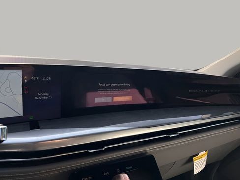 New 2026 Cadillac Escalade IQ Luxury 1 w/ LPO, Floor Liner Package AWD/4WD image 36