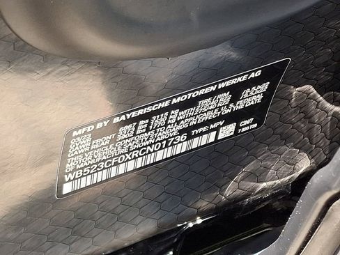 Used 2024 BMW iX xDrive50 w/ Premium Package AWD/4WD image 27