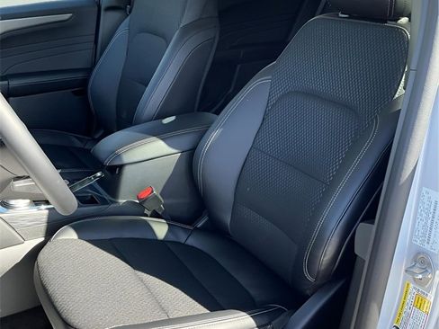 Certified 2026 Ford Escape SE image 30