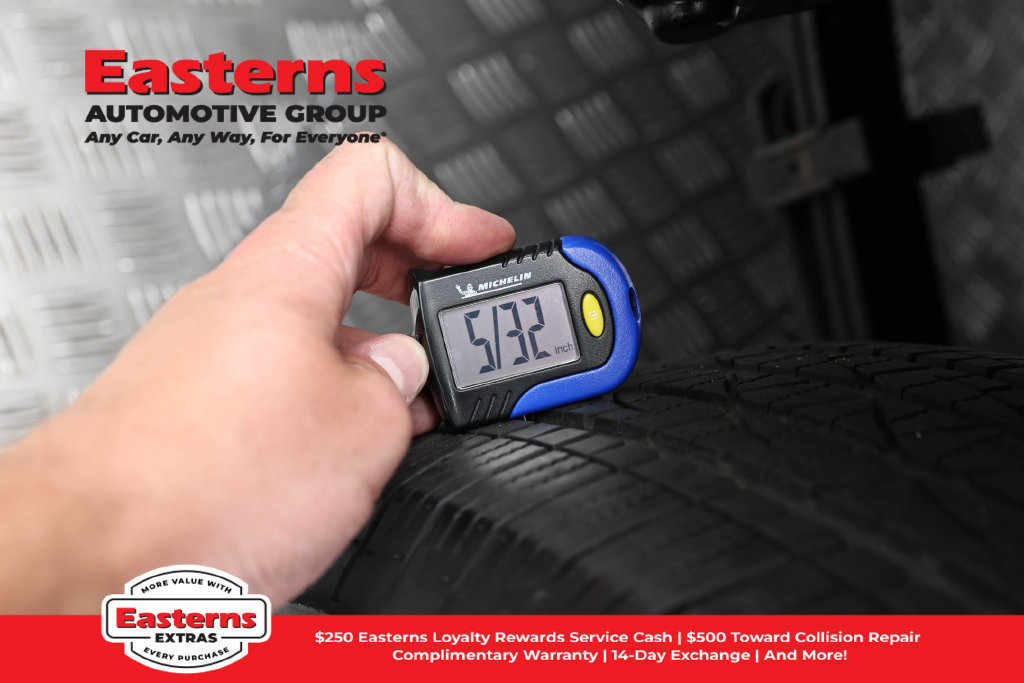Used 2024 Toyota Tacoma SR RWD image 23