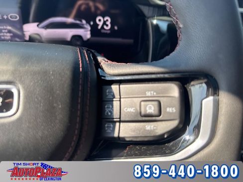 Used 2025 Jeep Wagoneer S Limited w/ Comfort Package image 20