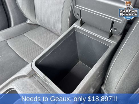 Used 2025 Nissan Sentra SV FWD image 50