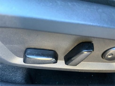 Used 2024 Mitsubishi Outlander SE image 12