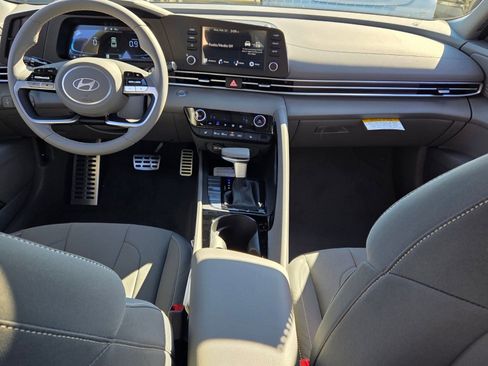 New 2026 Hyundai Elantra SEL Sport Premium FWD image 8