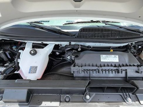 Certified 2025 Chevrolet Express 3500 LT w/ LT Preferred Equipment Group RWD image 35
