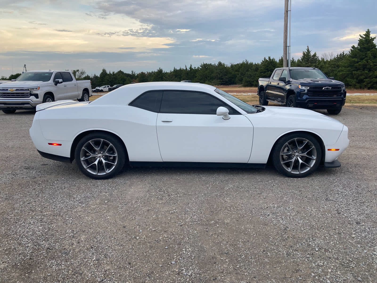 Used 2022 Dodge Challenger GT RWD image 9