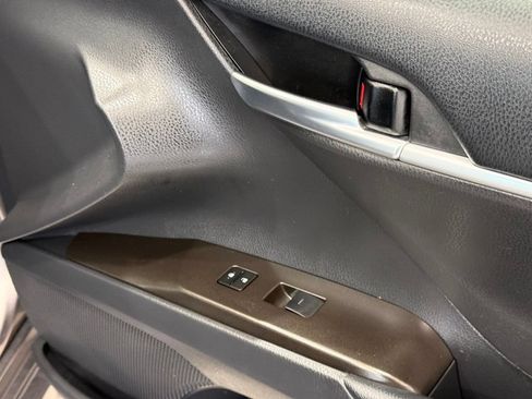 Used 2022 Toyota Camry LE FWD image 24