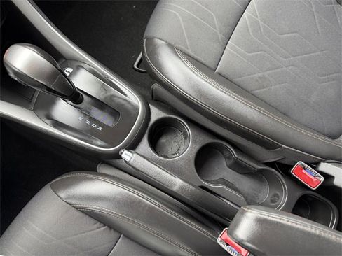 Used 2022 Chevrolet Trax LT w/ Redline Edition image 22