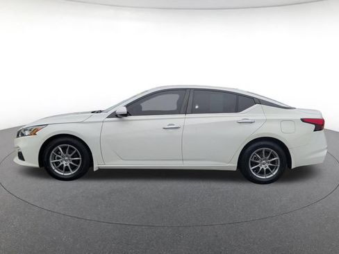Used 2020 Nissan Altima 2.5 S w/ Driver Assist Package FWD image 2