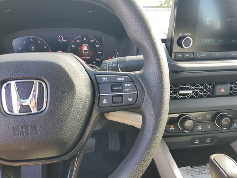 New 2025 Honda Accord SE image 19