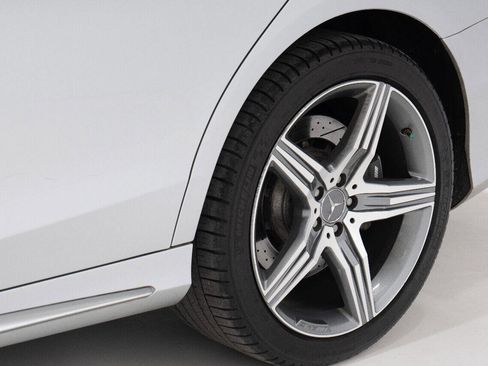 Used 2014 Mercedes-Benz S 63 AMG 4MATIC Sedan image 31