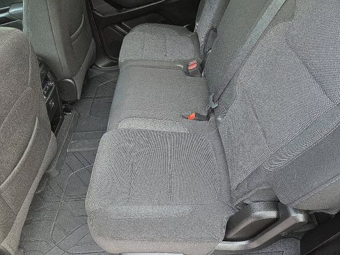 Used 2023 Chevrolet Traverse LT w/ LPO, Floor Liner Package image 24