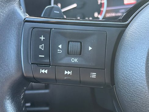 Used 2023 Nissan Rogue SV w/ SV Premium Package image 34