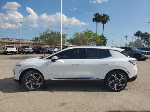 New 2026 Chevrolet Equinox EV LT image 4