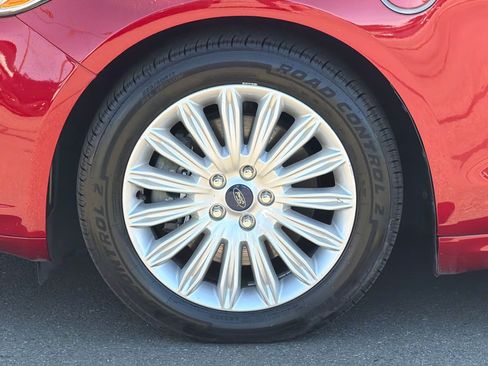 Used 2015 Ford Fusion Energi SE FWD image 25