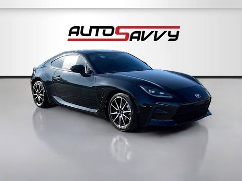 Used 2023 Toyota GR86 w/ ALL Weather Mat Package (TMS) RWD image 1