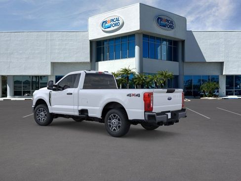 New 2025 Ford F350 XLT image 4