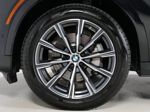 Used 2023 BMW X6 xDrive40i w/ M Sport Package AWD/4WD image 9