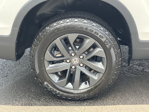 Certified 2025 Honda Ridgeline Sport image 13